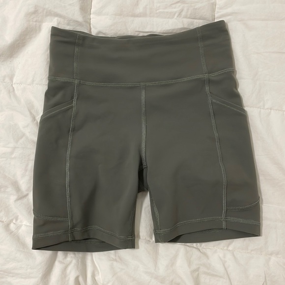 Lululemon biker shorts! - Picture 1 of 5
